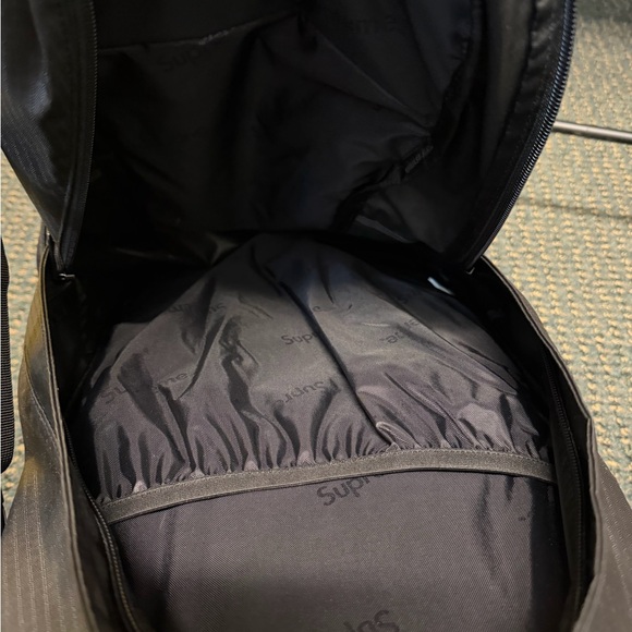 Supreme Backpack - Picture 5 of 5
